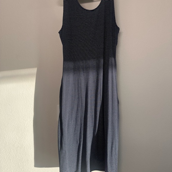 Gibson Latimer Navy Striped Asymmetrical Dress - Picture 4 of 6